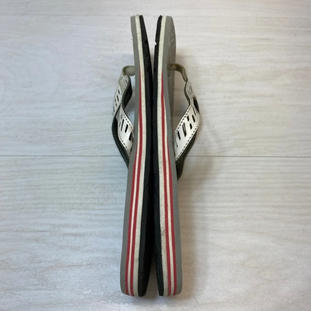 Oakley Mens Size 10 Flip Flop Sandals Sport Thong Gray White Foam Surf Shoe